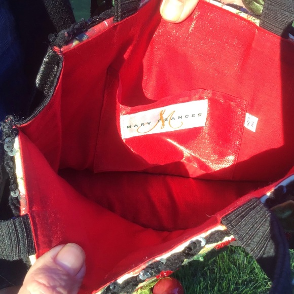 Mary🍒 Frances Cherries Purse - Picture 6 of 7